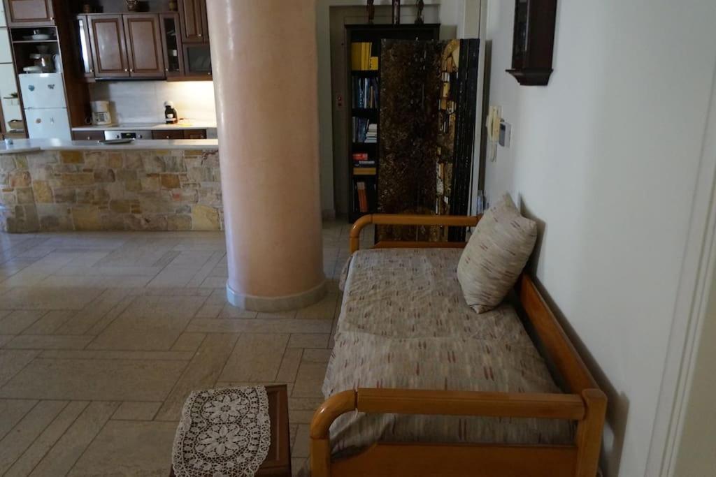 Apartment With A Garden, Bbq, Swimming Pool And Jacuzzi Dhráfi Zewnętrze zdjęcie