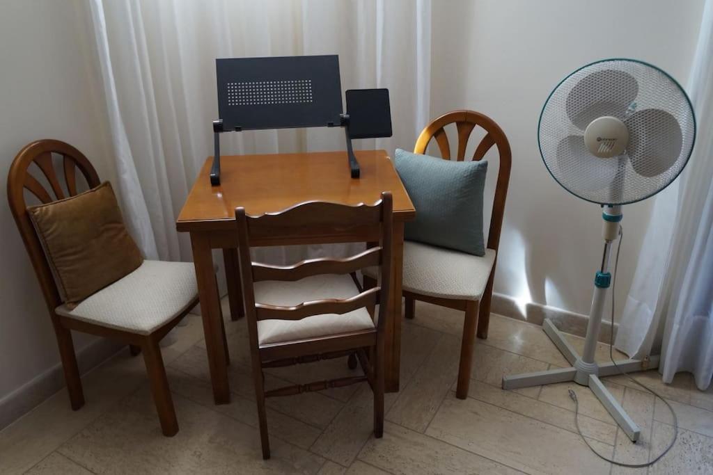 Apartment With A Garden, Bbq, Swimming Pool And Jacuzzi Dhráfi Zewnętrze zdjęcie
